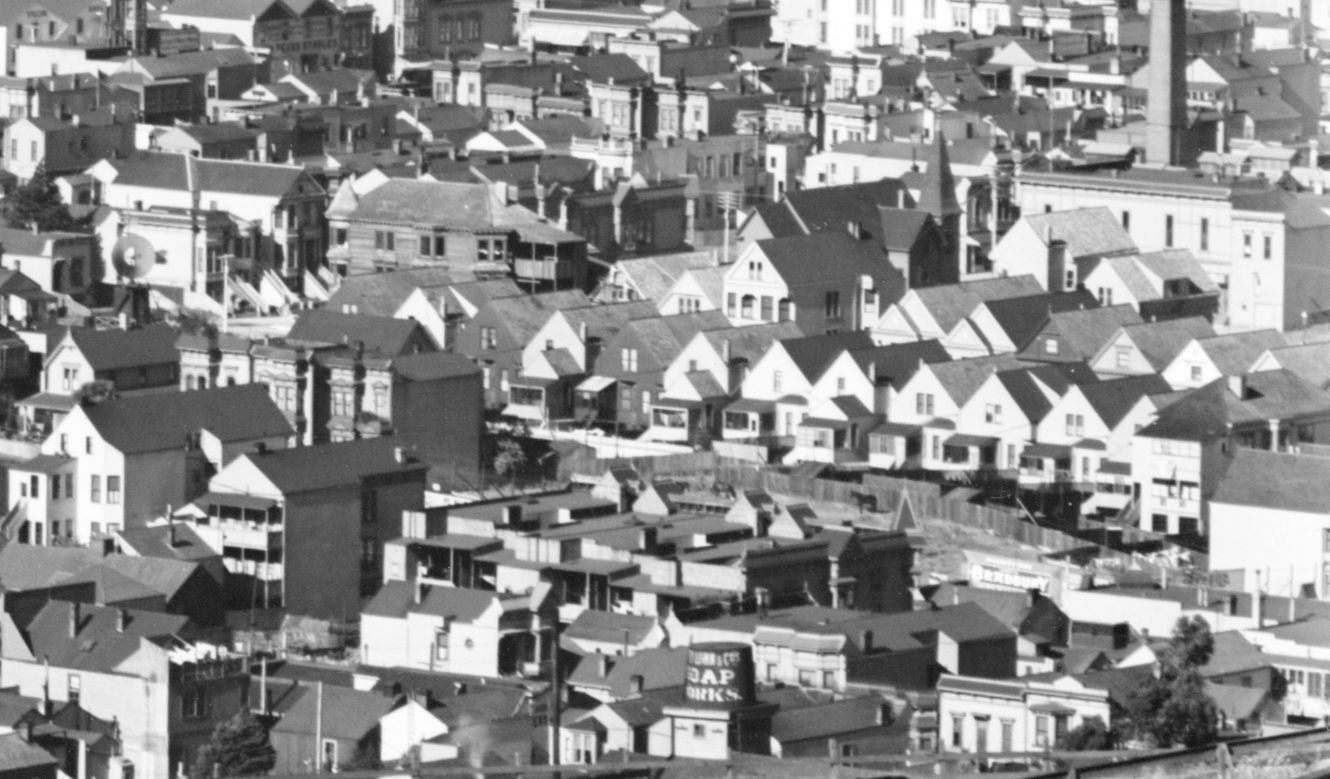 May 1 1902, view of the backs of the houses